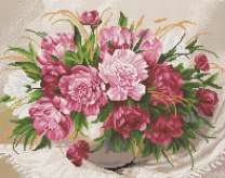 Букет пионов в круглой вазе