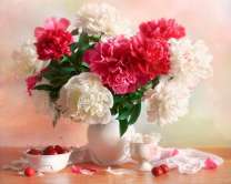 Букет пионов и вкусная вишня