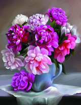 Яркие пионы в кувшине