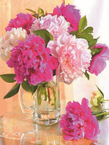 Букетик пионов в пивном бокале